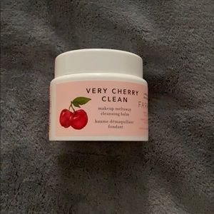 Farmacy Very Cherry Clean Make-up remover balm